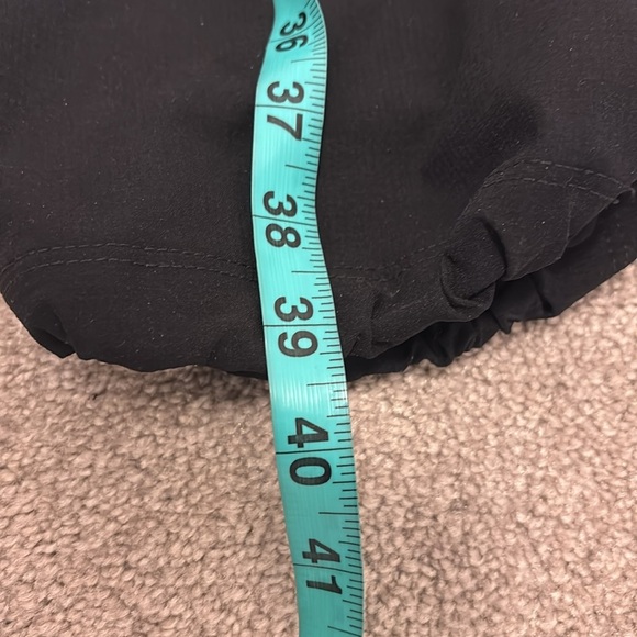 Womens Black water repellent Cargo Pants with pockets - Picture 9 of 15